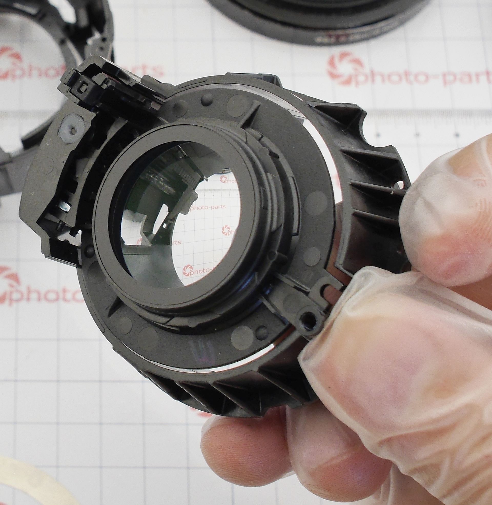 Замена мотора фокусировки на Sony FE 90mm F2.8 G OSS - установка старой линзы в новую обойму